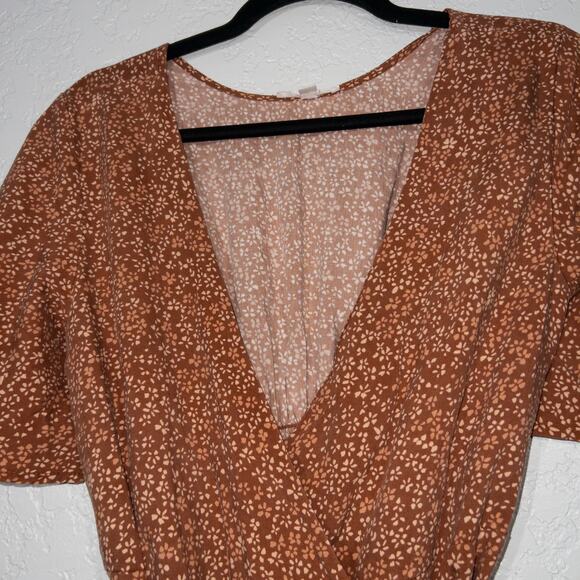 New Vetta Brown Blossom Print The Flutter Sleeve Wrap Dress Size XS - Picture 6 of 11